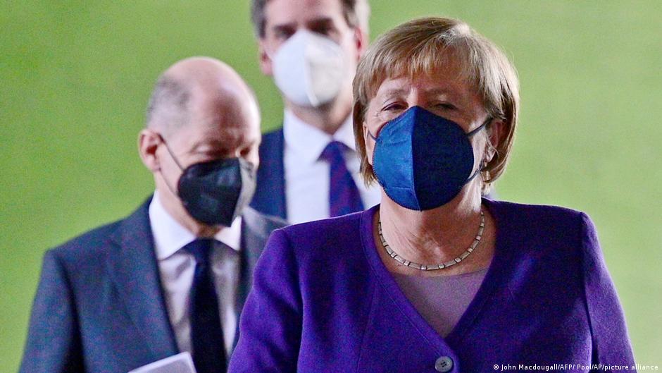 Covid19 l'Allemagne renforce les restrictions DW 03/12/2021