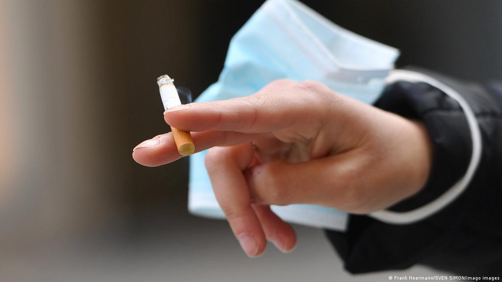 Smoking And Drinking Rise During Pandemic | Science | In-Depth Reporting On Science And Technology | Dw | 27.12.2021