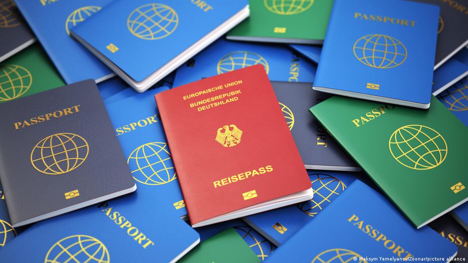 Is Germany's new 'green card' a real opportunity? DW 09/19/2022