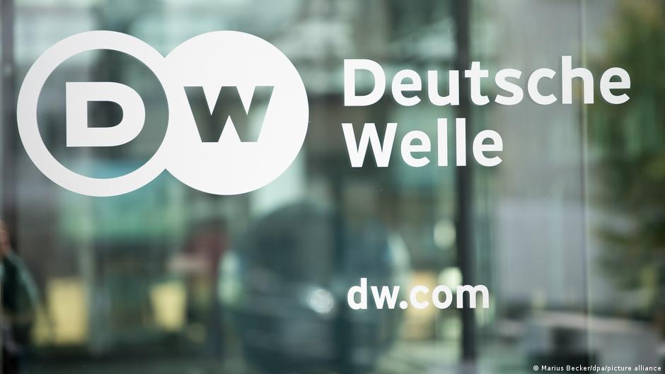 What is Deutsche Welle's approach to generative AI? DW 09/19/2023