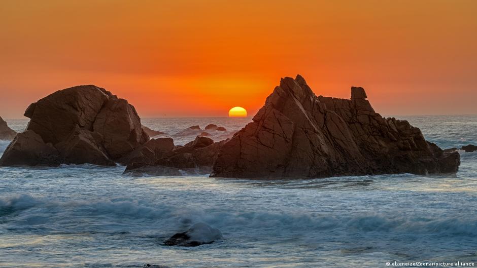 COVID travel restrictions Portugal DW 07/05/2022