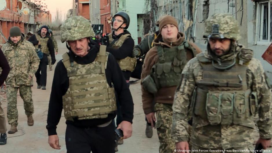The actor Sean Penn captures a documentary in Ukraine during the