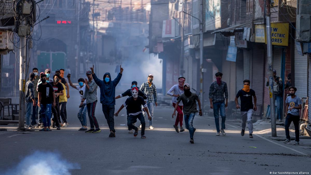 Life in Kashmir after special status revoked DW 08/05/2022