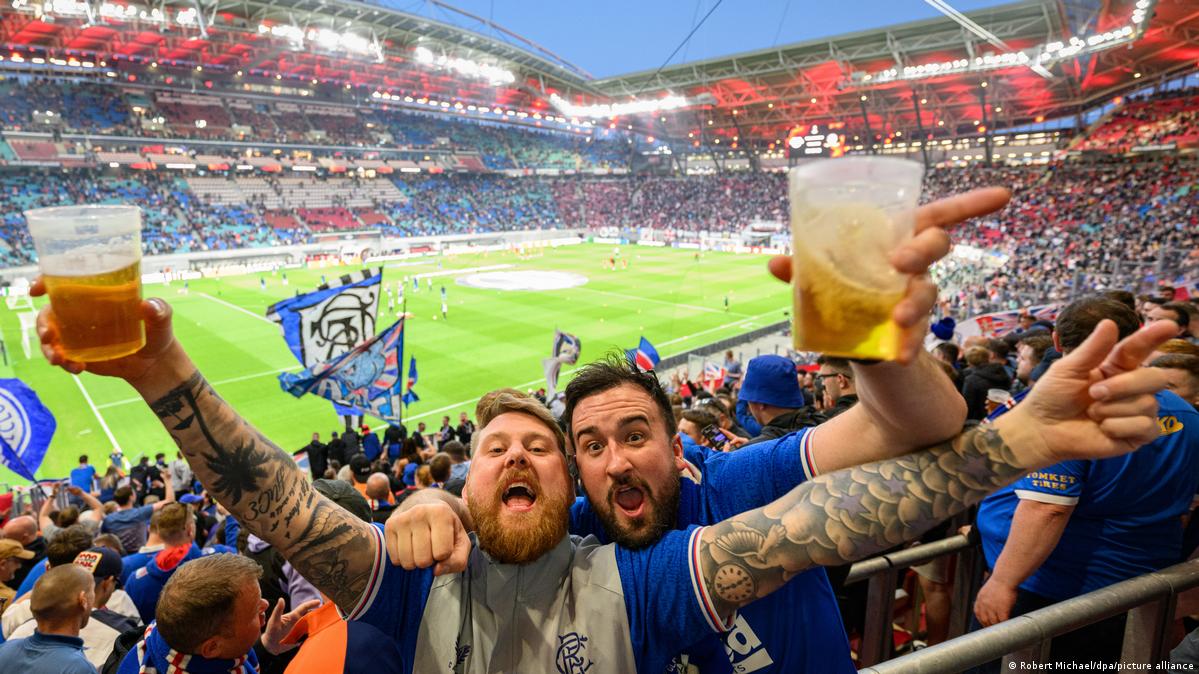 FIFA may limit alcohol sales at Qatar World Cup DW 07/08/2022