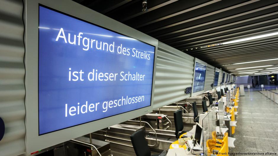 DW’s Kristie Pladson reports from Frankfurt on airport strikes DW