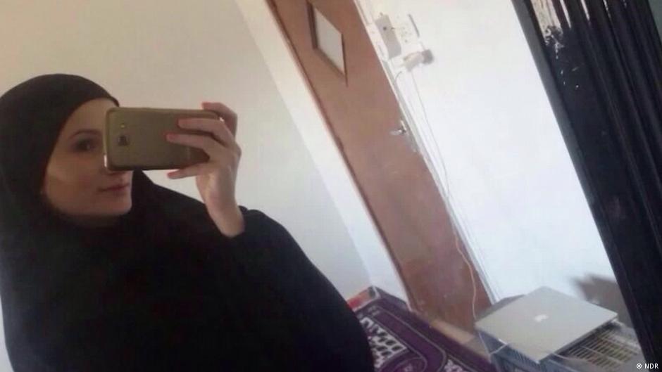 Leaving Islamic State Leonora’s Life Back in Germany DW 08/05/2022