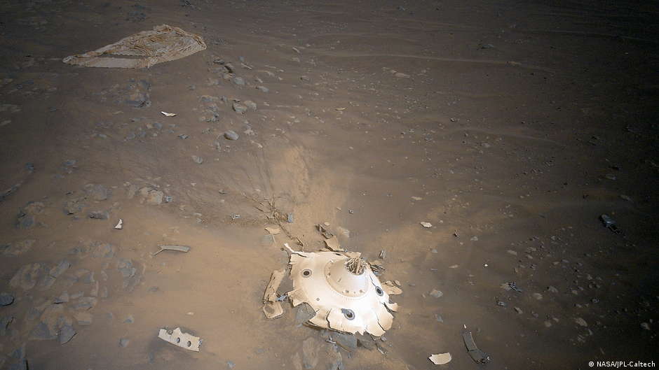 How did Mars turn into a landfill for tons of waste? Science and