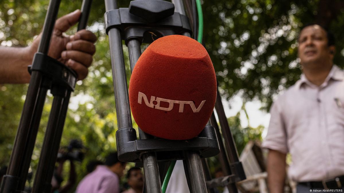 Takeover bid of NDTV sparks media freedom fears DW 08/29/2022