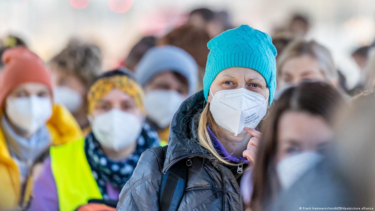 Ukrainian refugees push German cities to their limits DW 10/29/2022