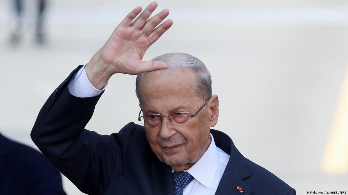 Lebanon political crisis deepens as president leaves office DW 10