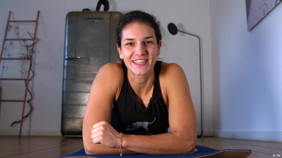 An exercise for the arms and shoulders DW 12/16/2022