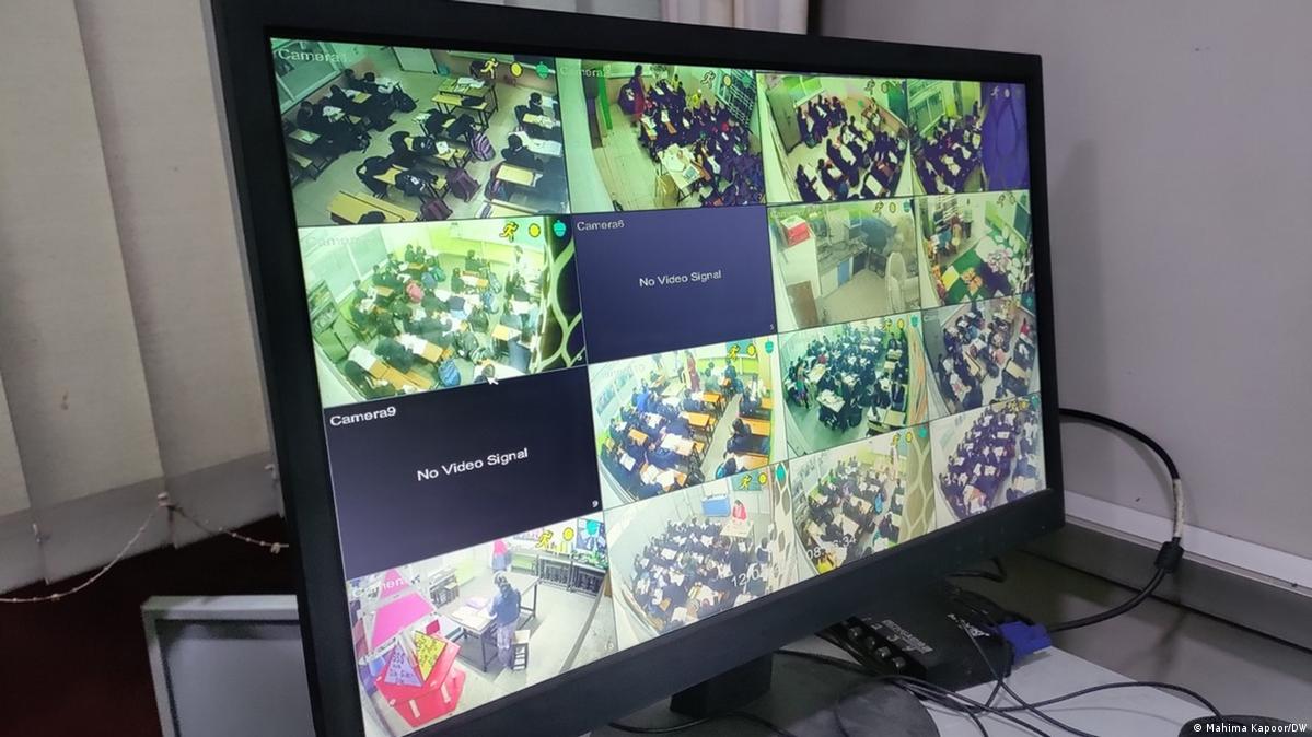 India School surveillance prompts data protection concerns DW 12