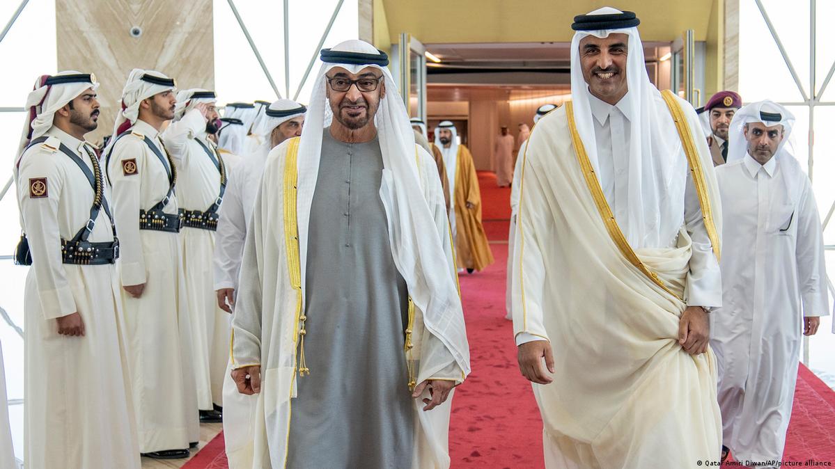 UAE leader makes surprise visit to Qatar after blockade DW 12/05/2022
