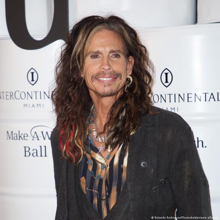 Steven Tyler ElliottIngrid