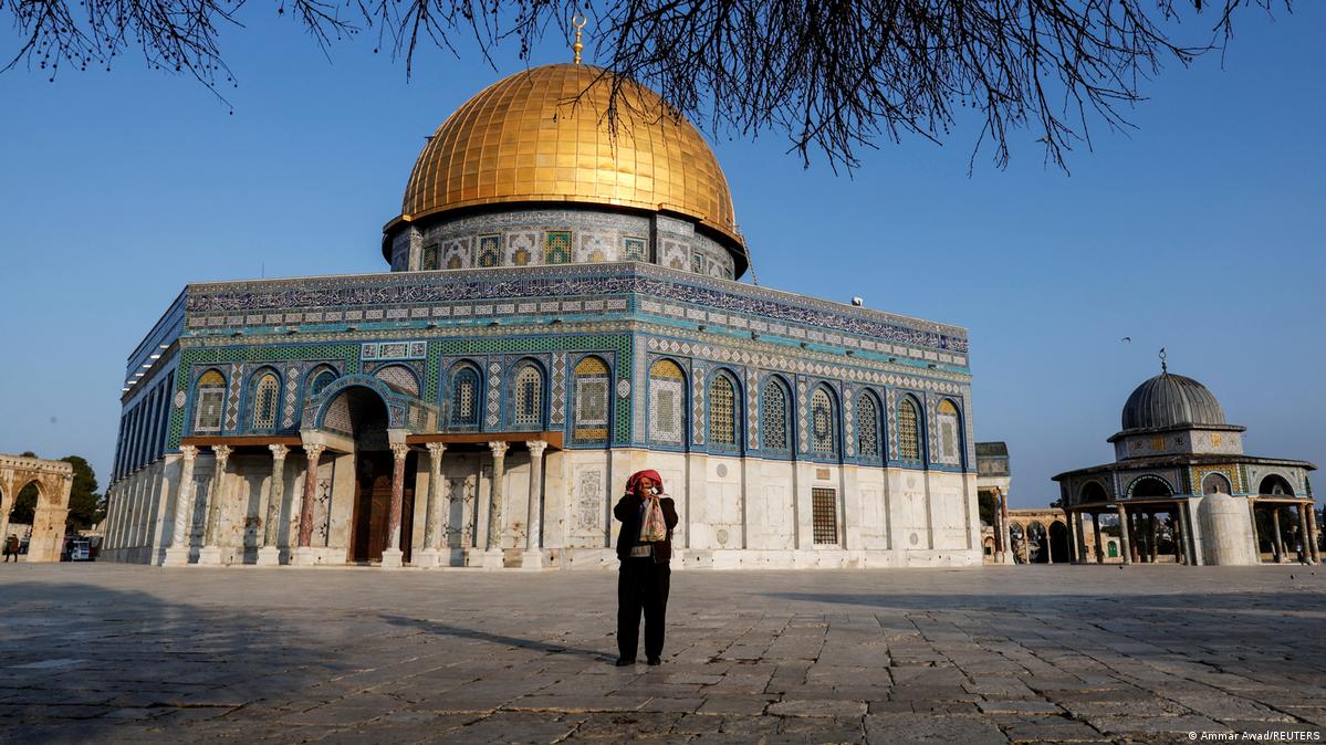 Why Jerusalem's holy site is in the spotlight once again DW 01/03/2023