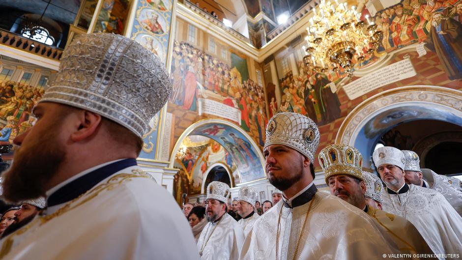 Are Ukrainian Christmas traditions about to change? DW 01/07/2023