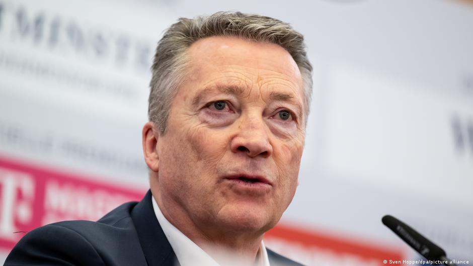 Germany ice hockey team appoint Harold Kreis as head coach DW 01/30
