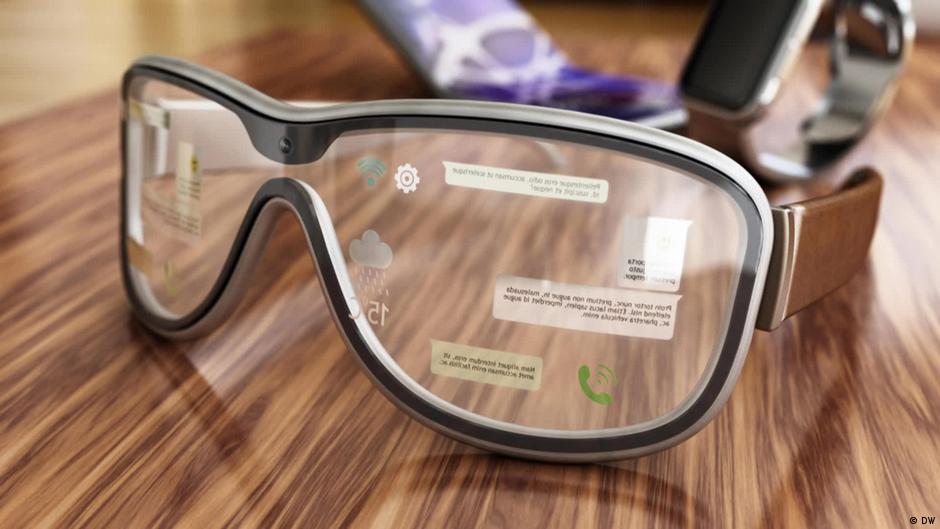 Gixel AR glasses for immersive virtual meetings DW 02/07/2023