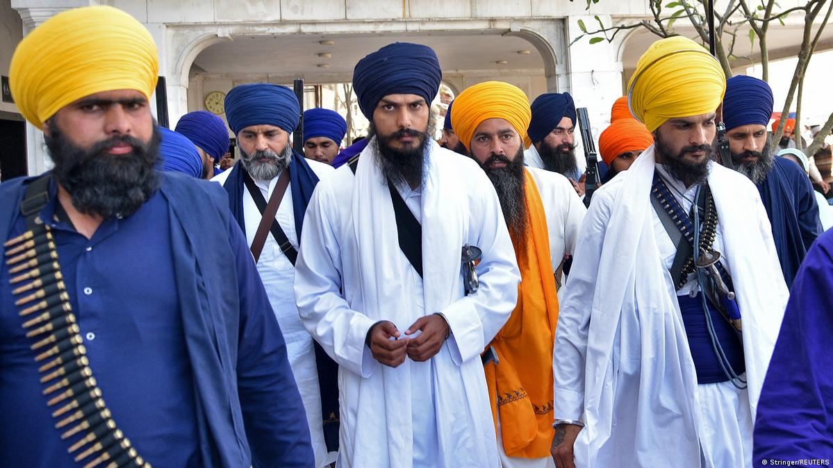India summons Canadian envoy over Sikh demos DW 03/26/2023