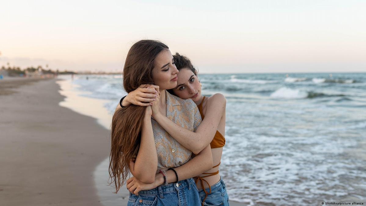 LGBTQ rights in Egypt Queer community battles crackdown DW 03/30/2023