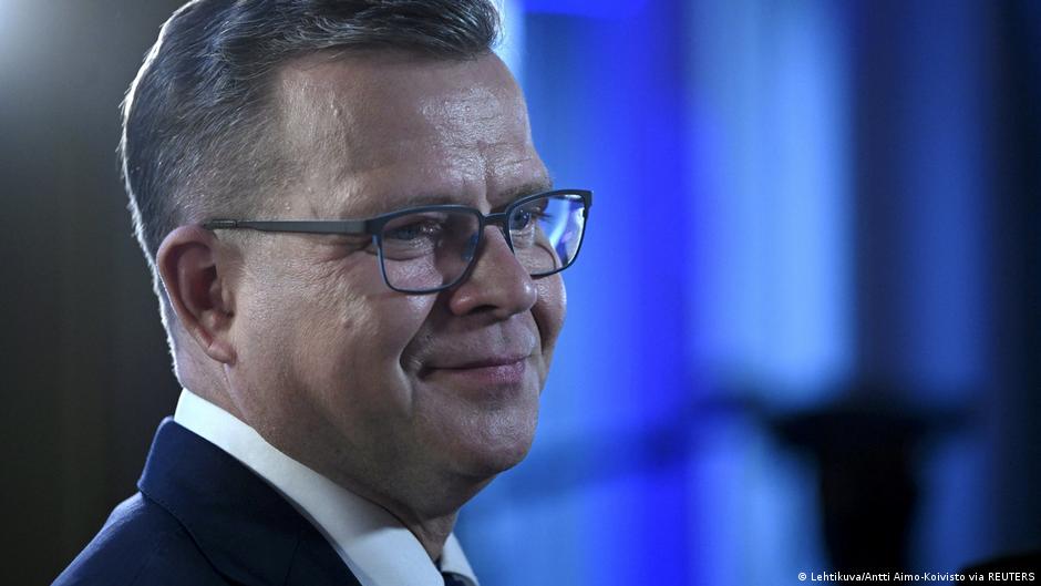 Q LIVE ZOOM Tampere 08A DW 04/03/2023