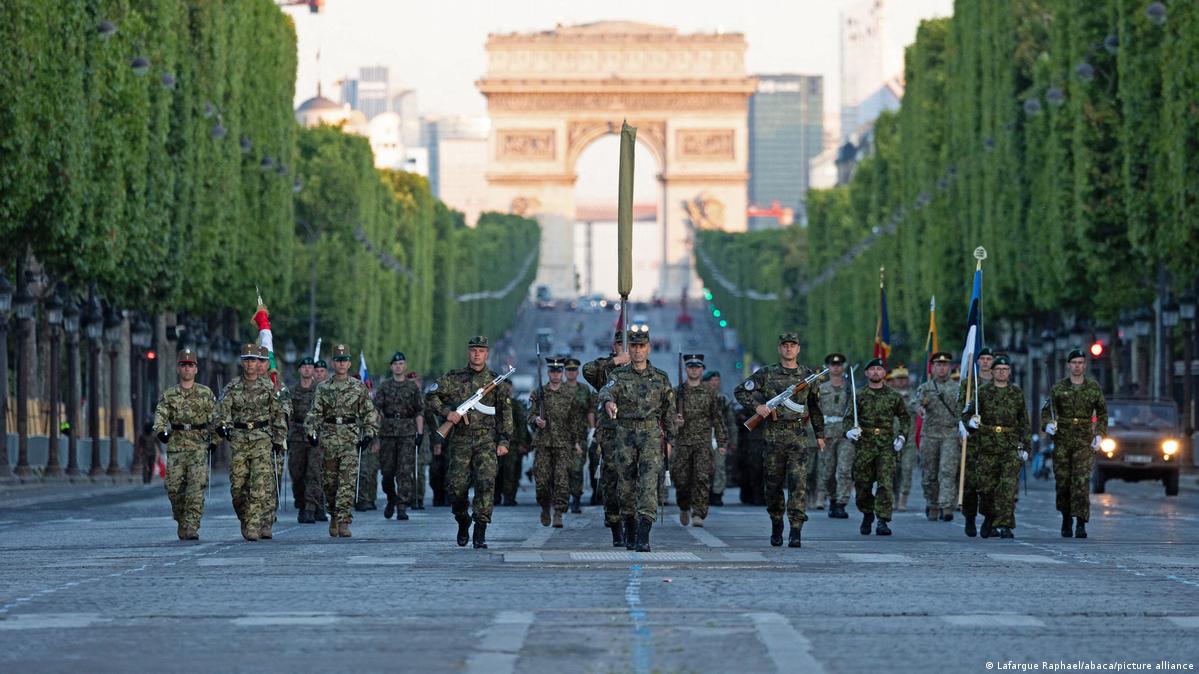 France hikes military reservist age to 70 DW 04/04/2023
