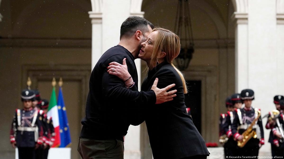Ukraine updates Zelenskyy thanks Italy's Meloni in Rome DW 05/14/2023