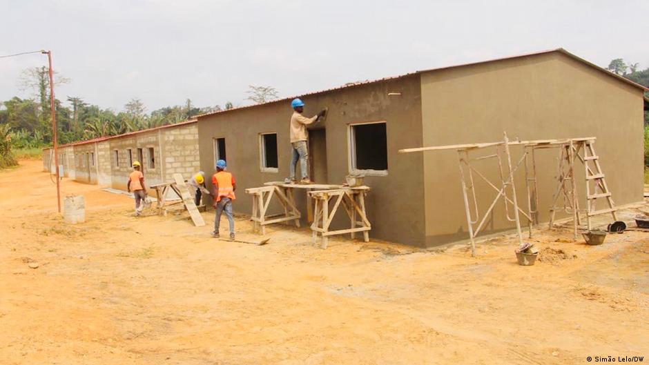 Angola Província de Cabinda debatese com crise de cimento DW 27