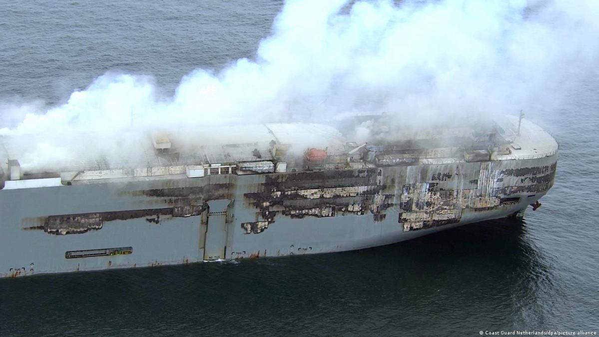 Q&A Fire on board the Fremantle Highway ship DW 07/30/2023