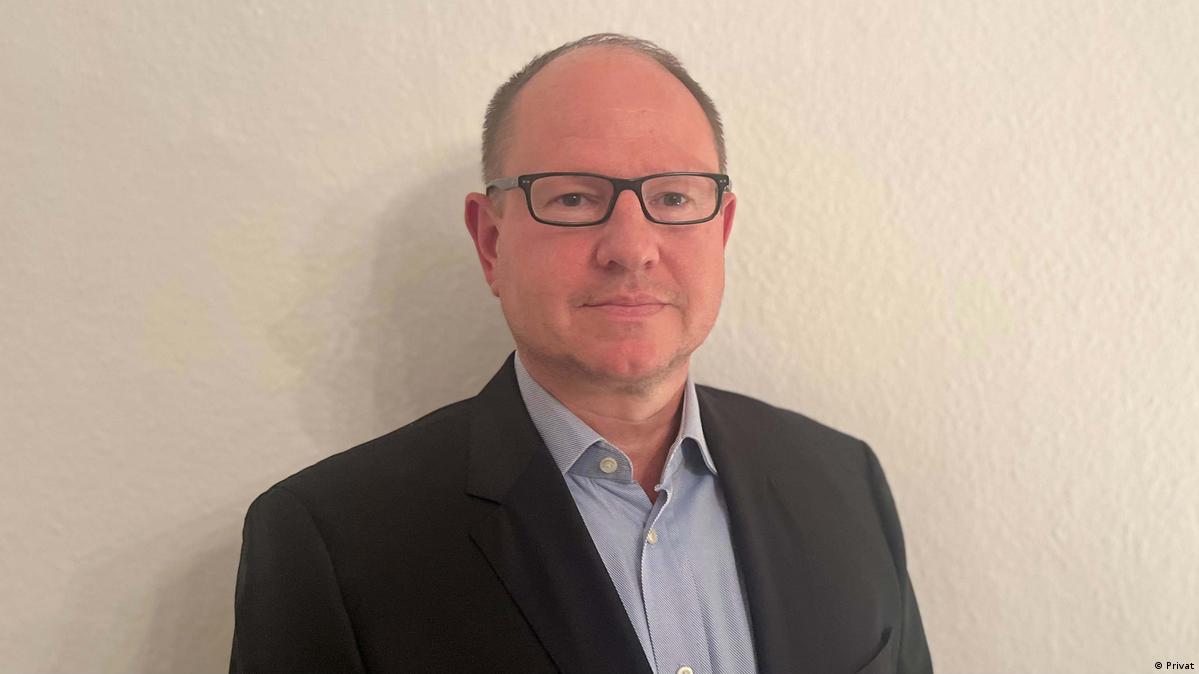 Alexander Rhotert – DW