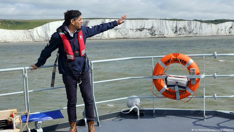 House of Commons passes Rwanda immigration bill DW 01/17/2024