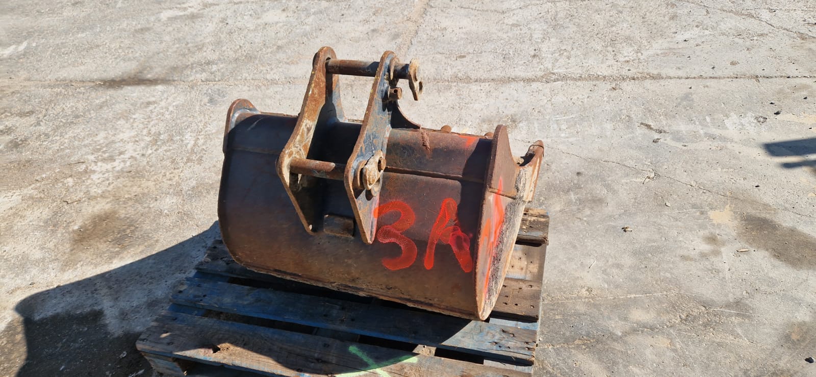  IDEAL BUCKET FOR NEW HOLLAND Excavator buckets used