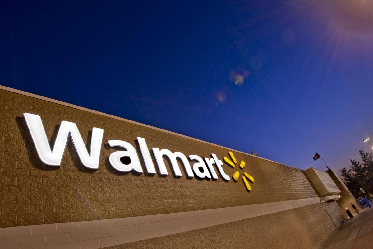 Walmart abre centros para agilizar envio de pedidos online