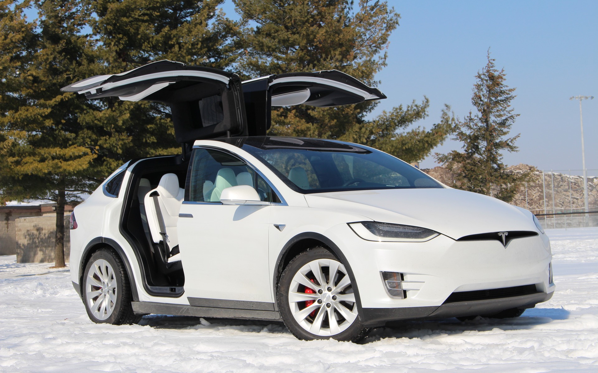 Imec researchers hack Tesla ModelX