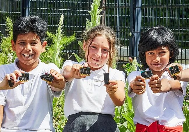 جامعة لانكستر تفوز بجائزة الملكة إليزابيث للميكرو: بت