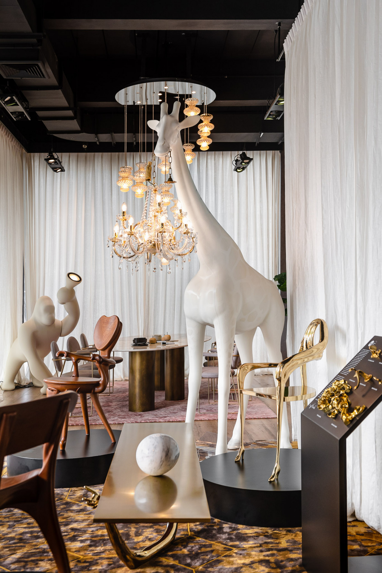 รีวิว Seasons of Living โชว์รูมแหล่งรวมเฟอร์นิเจอร์หรูดีไซน์ระดับโลก