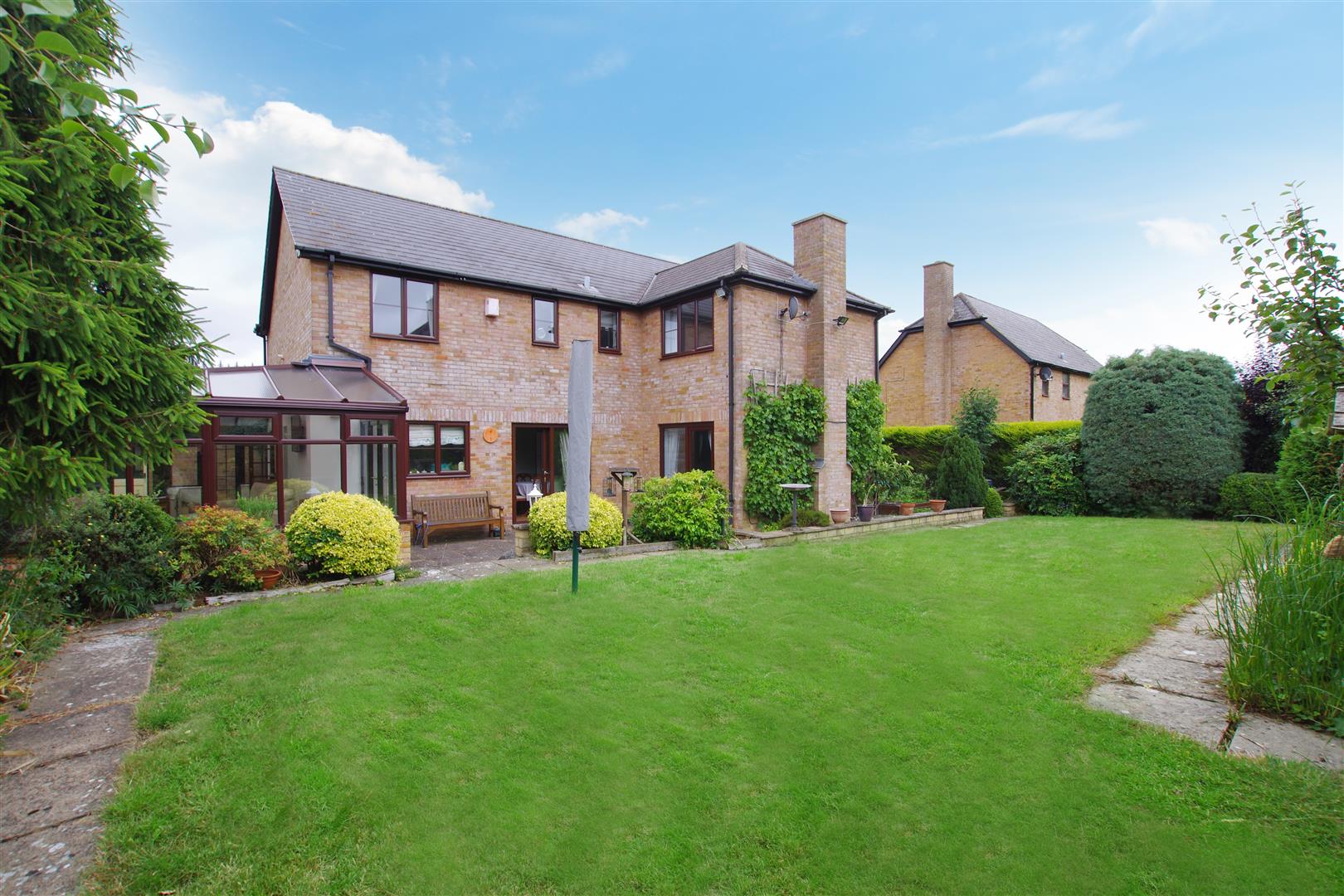 The Bramptons, Shaw Ridge, Swindon 4 bed £635,000 Primary