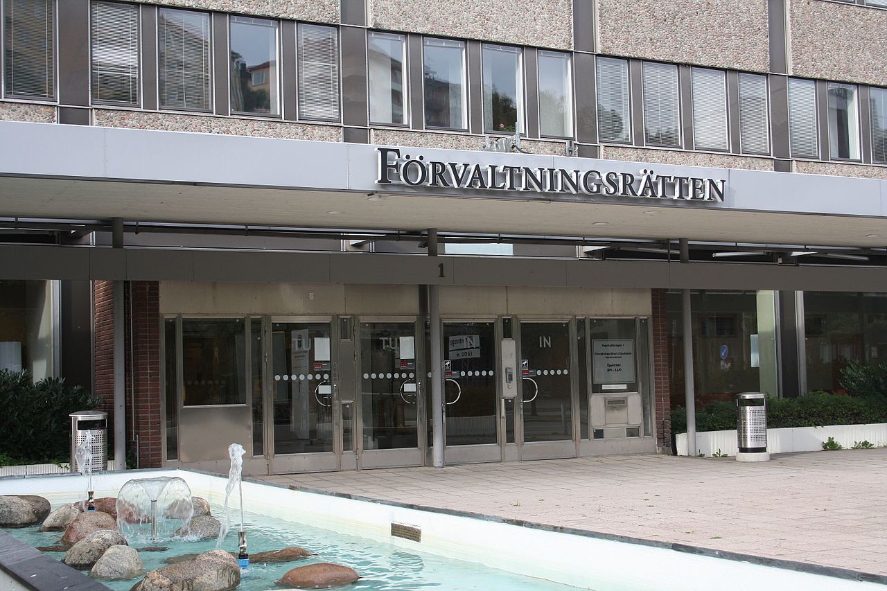 Fick tillbaka indraget körkort på grund av virusutbrottet. Ibland går