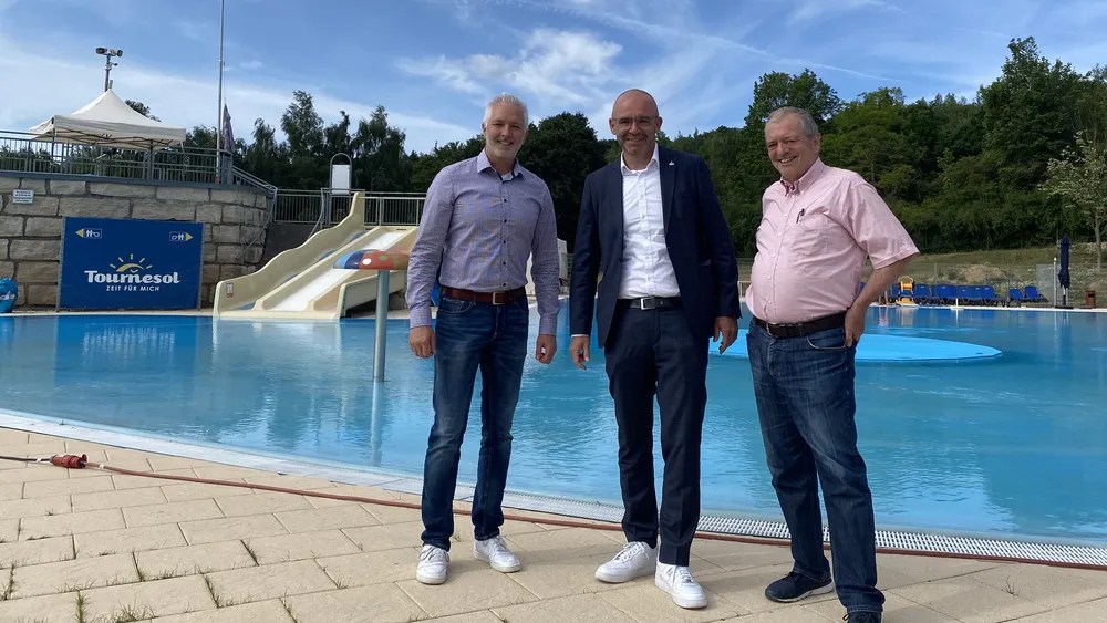 Tournesol in Idstein Provisorisches Freibad nach Großbrand