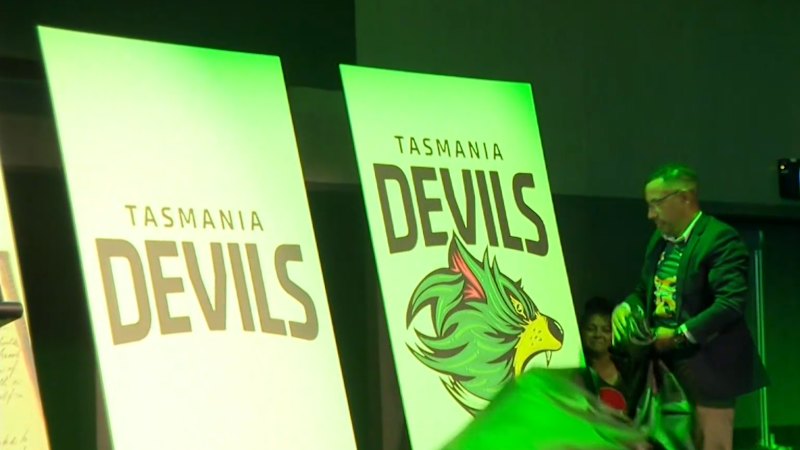 Matthew Lloyd weighs in on Devils 'debacle'