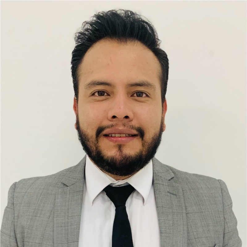 Adrian Zurita Bustamantesub director nacional de producción