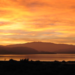 Sunrise over lago Pehoe