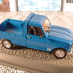 ACHAT DU SAMEDI (2c) / Collection " Mythique R4 " - No 6