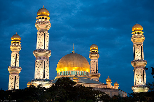 O Sultão de Brunei, Borneo e o Proboscis. Lorenzo Madrid