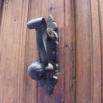 doorknocker in Valencia