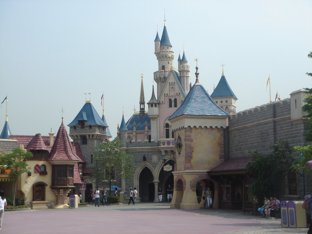 Shanghai Disneyland Vancouvered Weblog