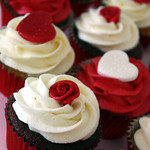 Roses & Hearts Wedding Cupcakes