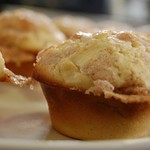 Apple cinnamon muffins