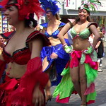 If ya got it, flaunt it!