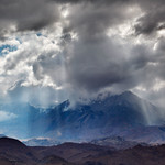 Mt Grouse, Ca - The Grouse Mountain Lazer beam light show \m/